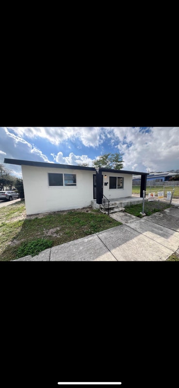 Photo - 700 6th St House