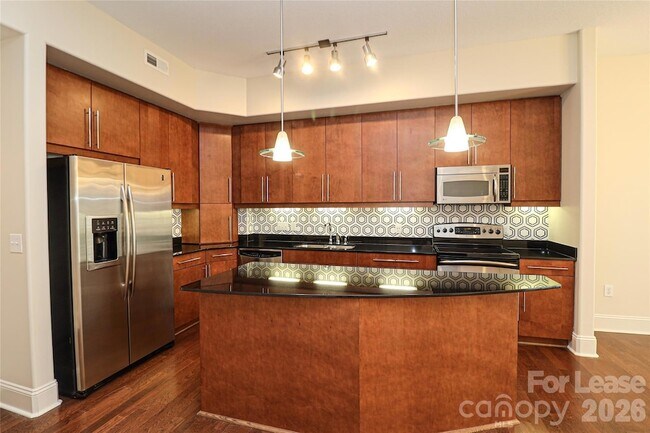 4625 Piedmont Row Dr Unit 402