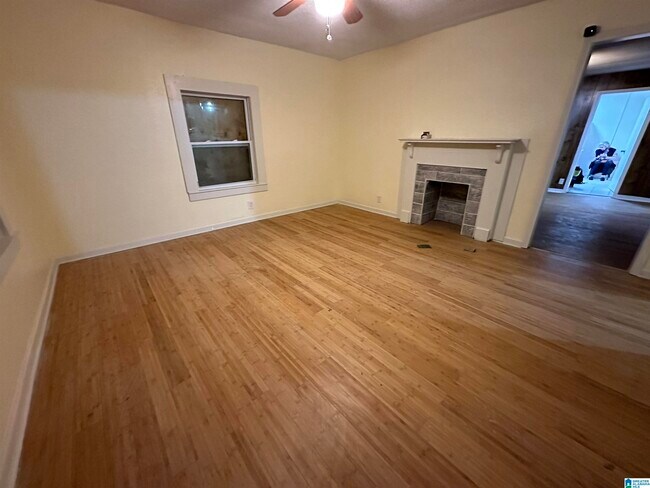 Photo - 1520 Cotton Ave SW