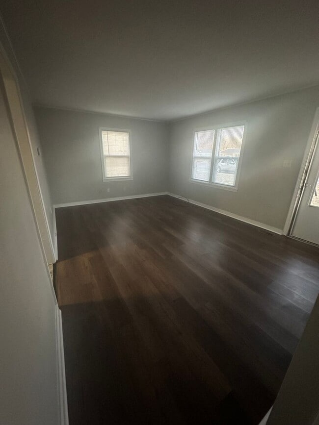 Photo - 2 Bedroom, 1 Bathroom House with Detached ...