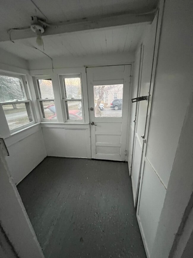 Photo - 2328 S Harris Ave