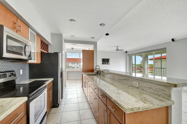 Photo - 107 Half Moon Cir