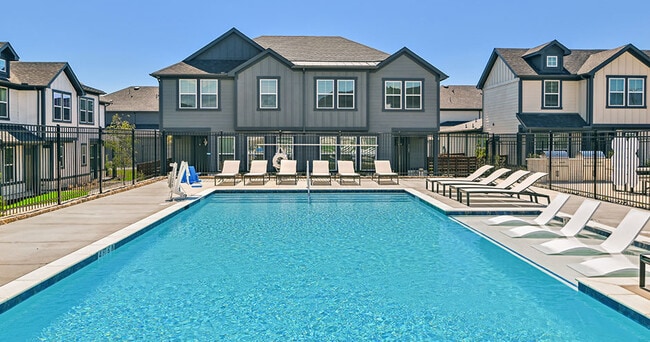 Building Photo - Canvas at Grand Prairie Townhomes