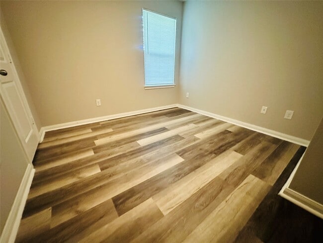 Building Photo - 16698 E Forrestal St