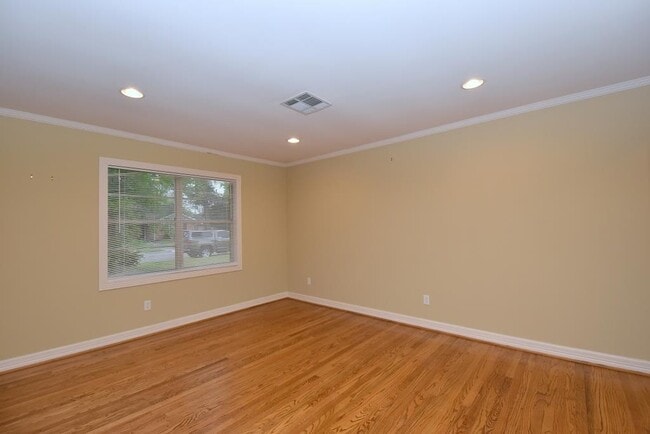 Photo - 10402 Chatterton Dr