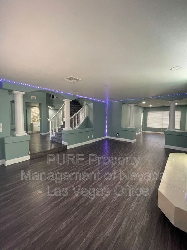 Photo - 3912 Diamond Ridge St