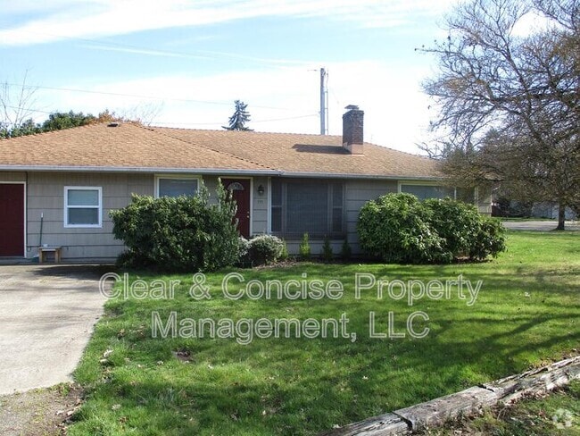 Building Photo - 715 Leigh St Rental