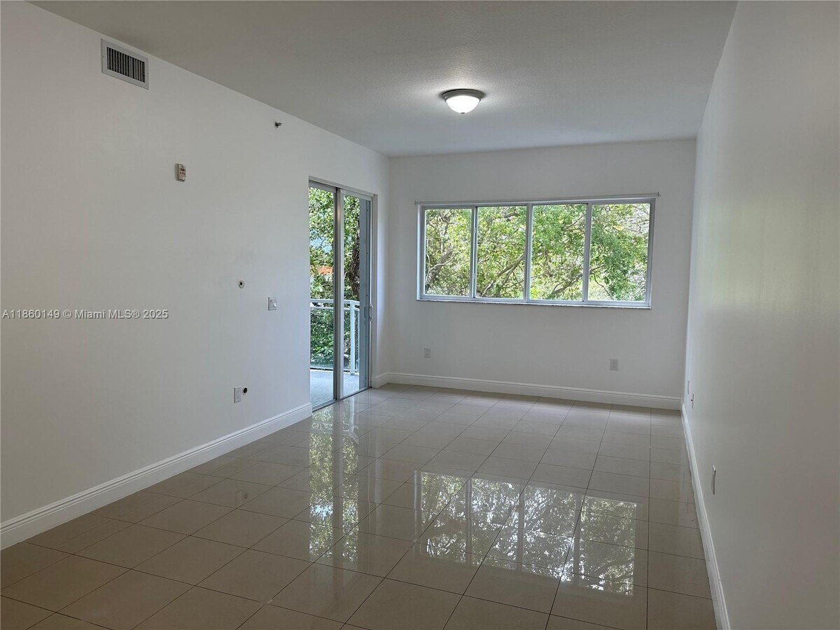 Photo - 652 NE 63rd St Condo Unit 302