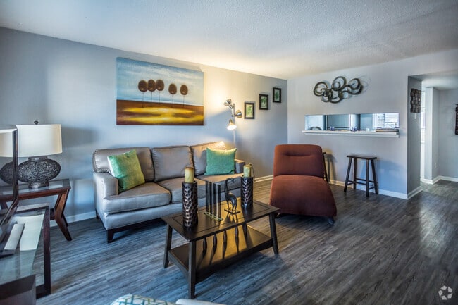 2 BR, 1 BA - 932SF - Sutton at Shelby