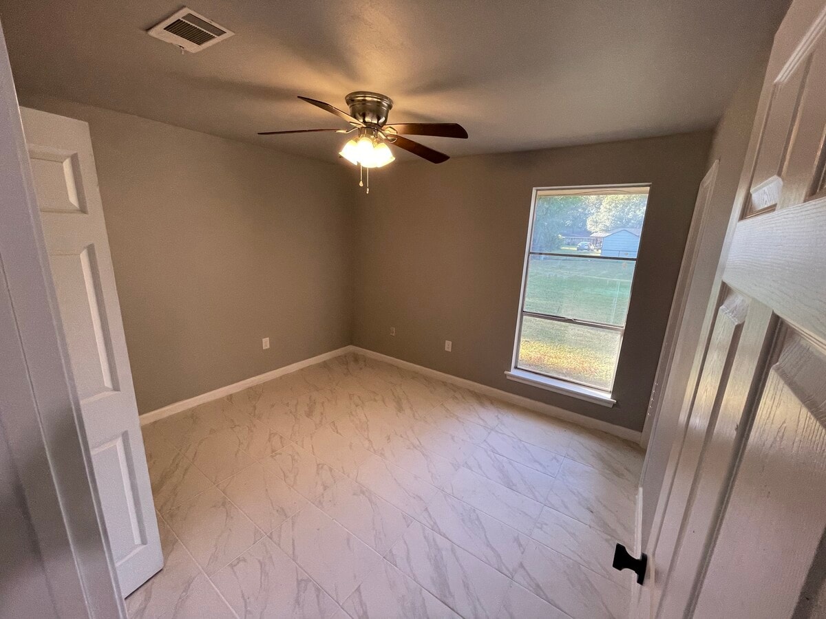 Photo - 7118 Melpomene Dr