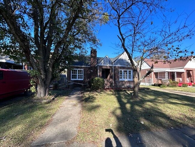 1828 St Charles Ct SW