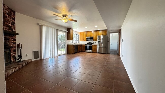 Photo - Eastside (Broadway/Harrison) 3 bedroom, 2 bath home, 2 car garage with workshop/storage, a/c and ...