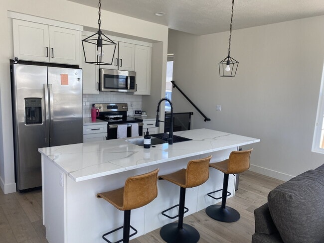 Photo - Breathtaking Desert Color 3 bed 2.5 bath townhome for rent!