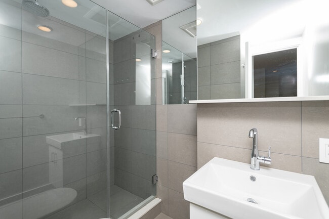 Photo - 334 Harvard St Unit E3