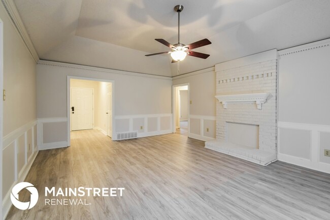 Photo - 7331 Peppermill Ln