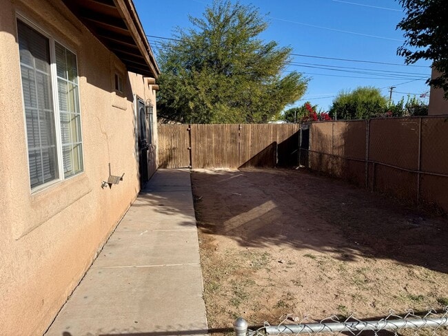 Photo - 985 S 37th Ave Unit A