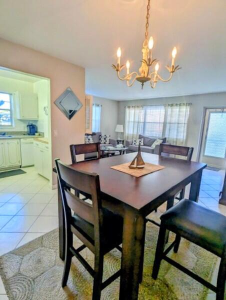 Photo - 240 Sheffield J