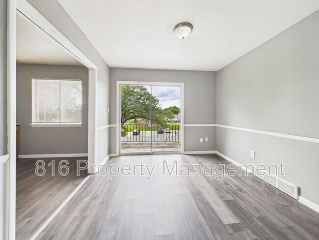 Photo - 8038 Campbell St Unit 8044