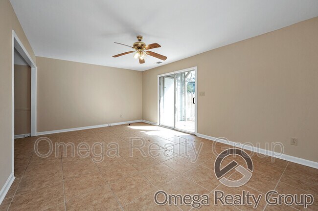 Photo - 2319 Cheshire Dr