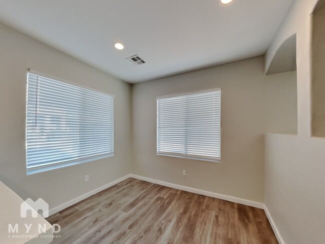 Photo - 2520 Olay St