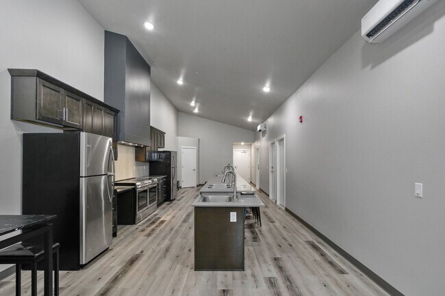 Photo - Jackson Commons