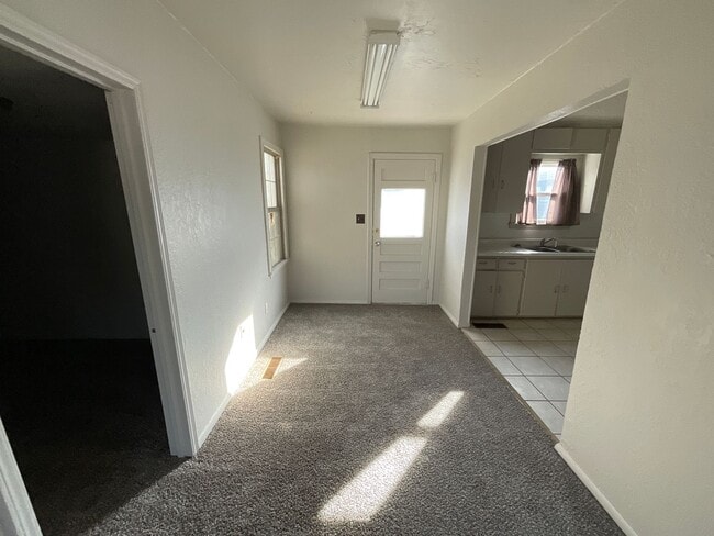 Photo - 2304 Doris Ave