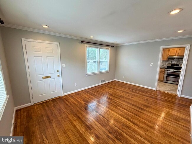 Photo - 6825 Westmoreland Rd