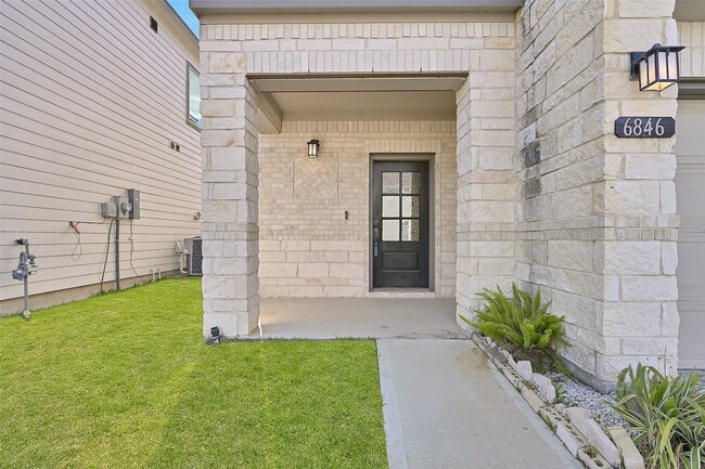 Photo - 6846 Termino Ln