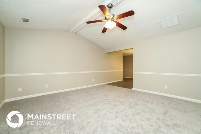 Photo - 8218 Lakeview Dr SW