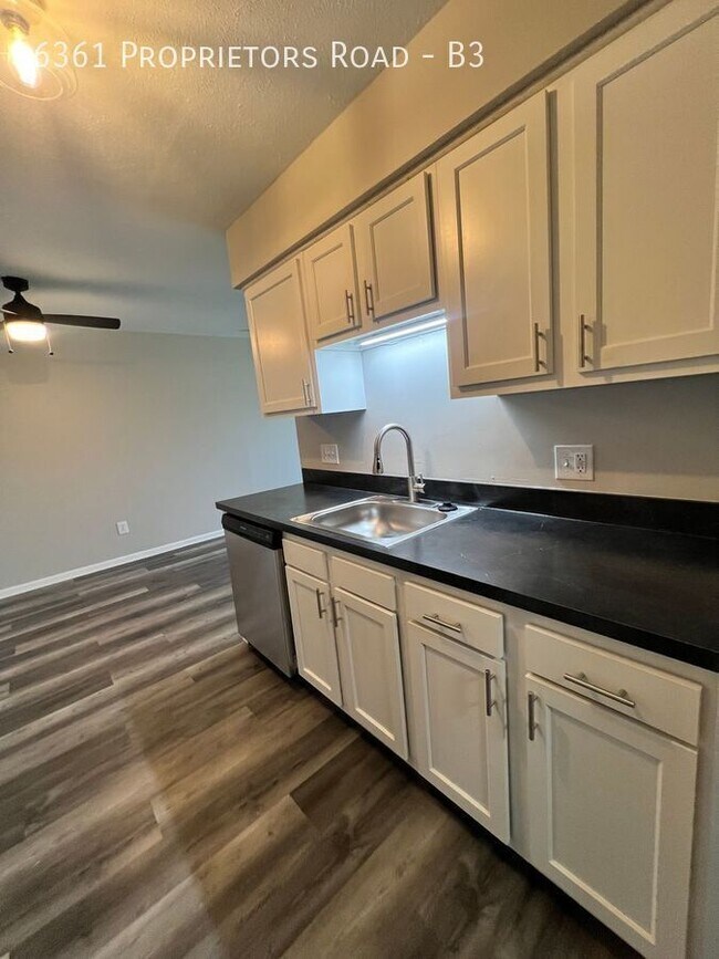 6361 Proprietors Rd Unidad B3