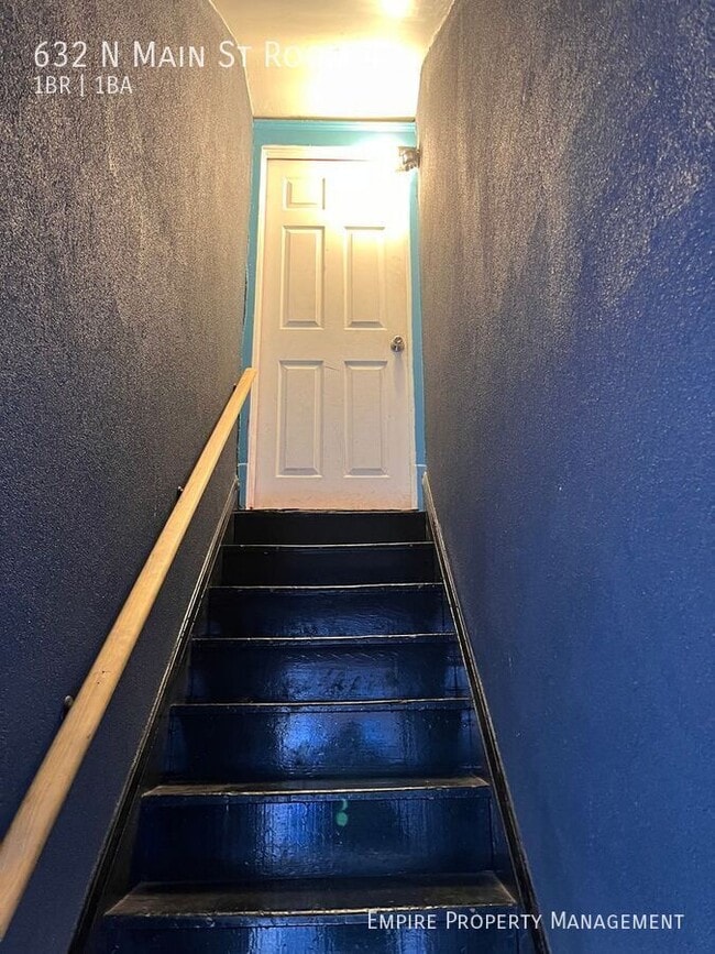 Photo - 632 N Main St Unidad 4