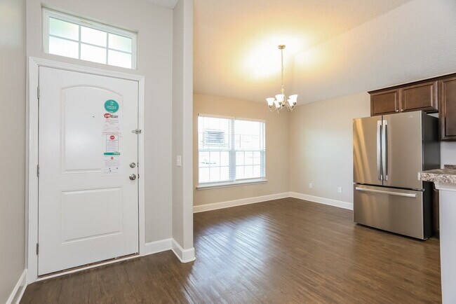 Photo - 45089 Weaver Cir