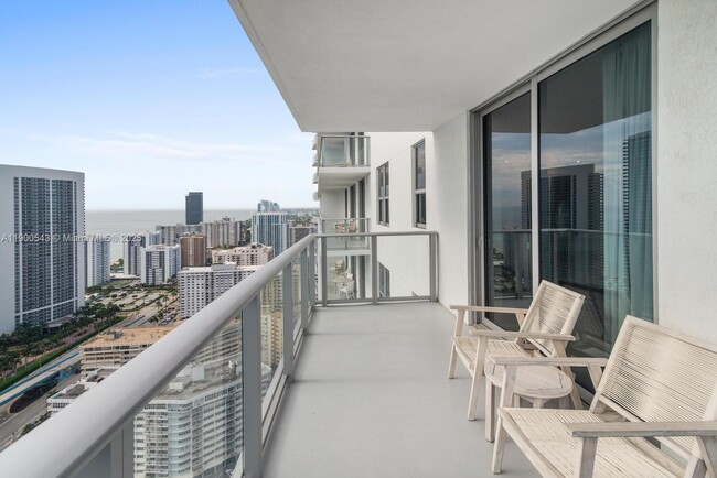 Photo - 4010 S Ocean Dr Unidad R2501