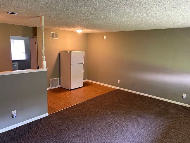 Photo - 217 N Hamilton St