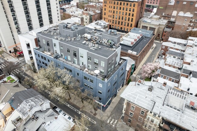 Photo - Waverly Court / Keppoch House