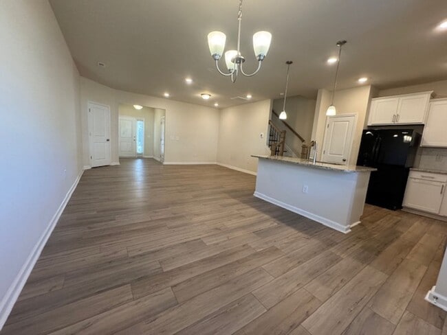 Photo - Exchange at 401