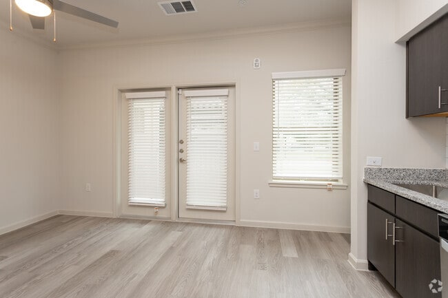 E1-Sycamore - Bridge at Granada