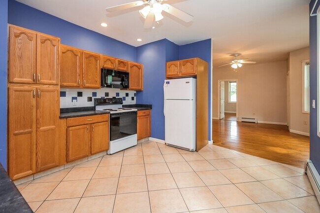 Photo - 174 Pleasant St