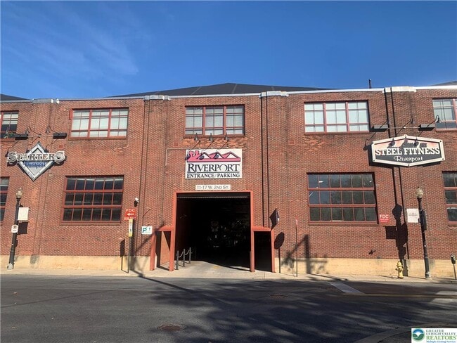 Building Photo - 11 W 2nd St Unit 351