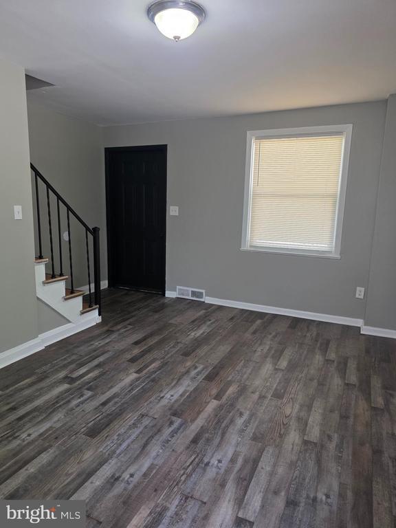 Photo - 835 E Cold Spring Ln