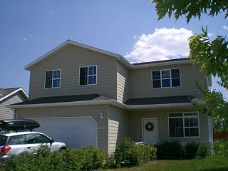 Building Photo - Beautiful Spacious House- Near Harvest Creek!