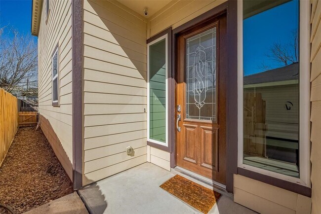 Photo - 4307 Hershe St