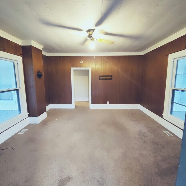 Photo - 302 Dahl St Unidad A