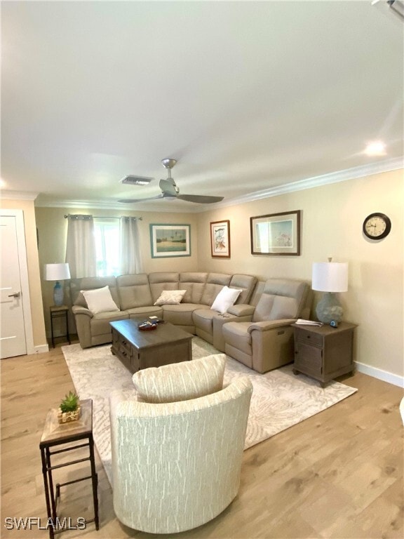 Building Photo - 1435 Curlew Ave Unit 1