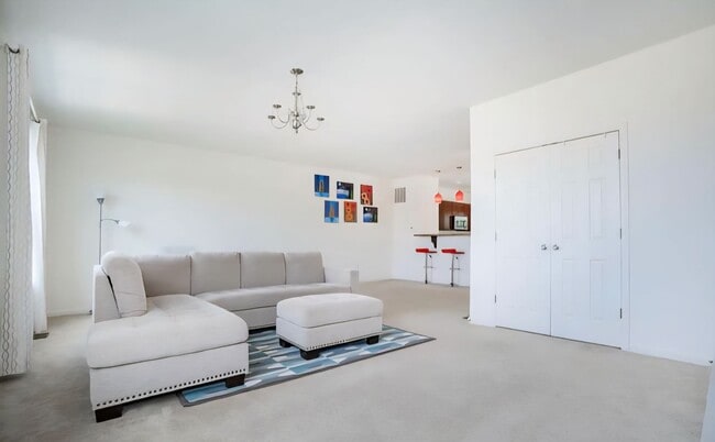 Photo - Spacious End-Unit Townhome in Meridian Crossing | 2,850+ Sq Ft | Resort-Style Amenities