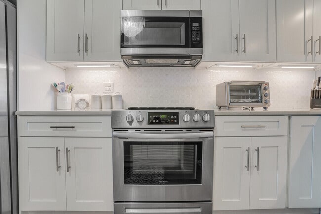 Photo - 801 Seafarer Cir Unit 505