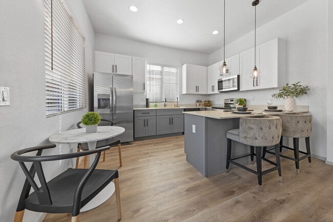 Photo - The Farmhouse on Estrella