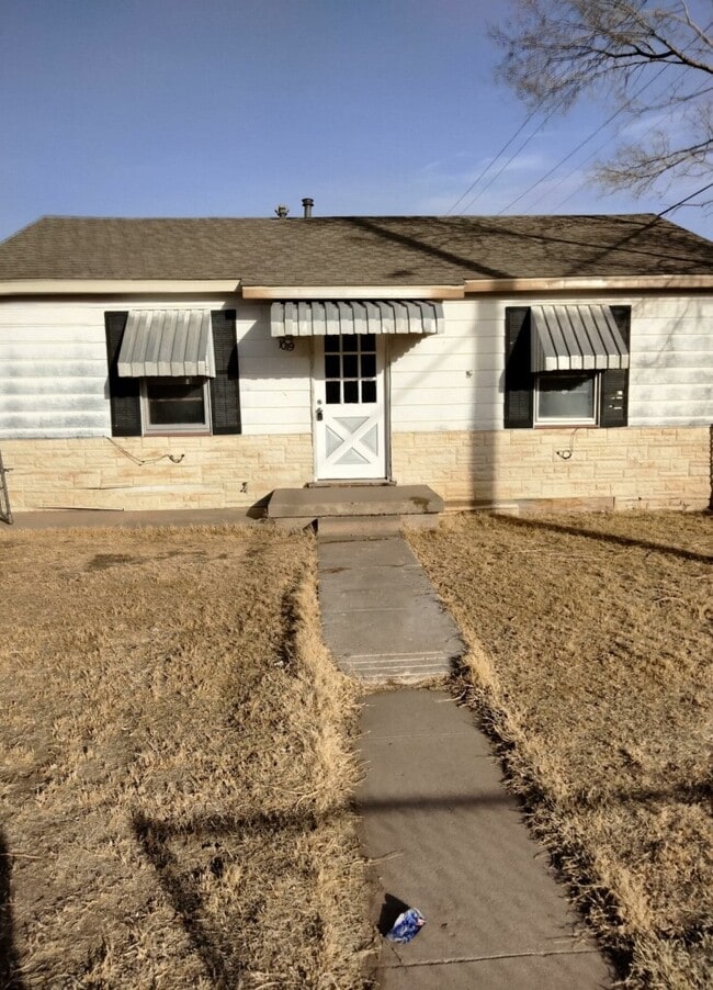 Building Photo - 1019 Ricks St