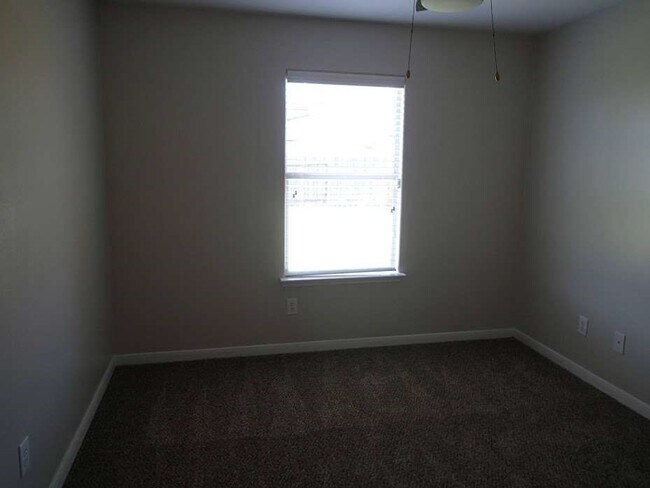 Building Photo - 6906 Lost Timber Ln Rental