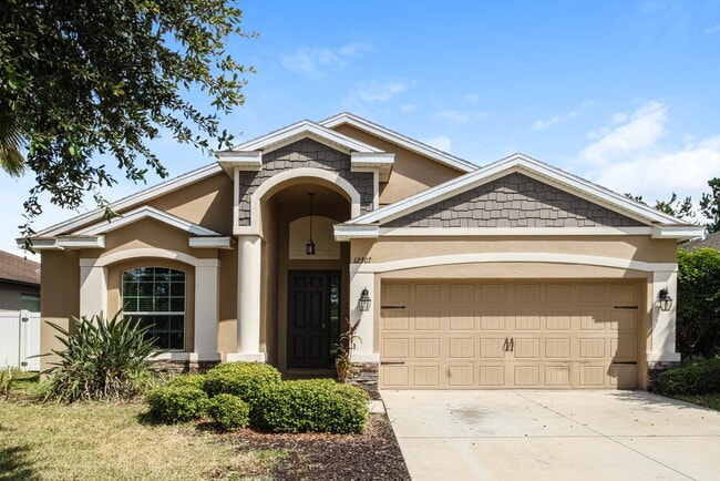 Building Photo - 12307 Cricklewood Dr